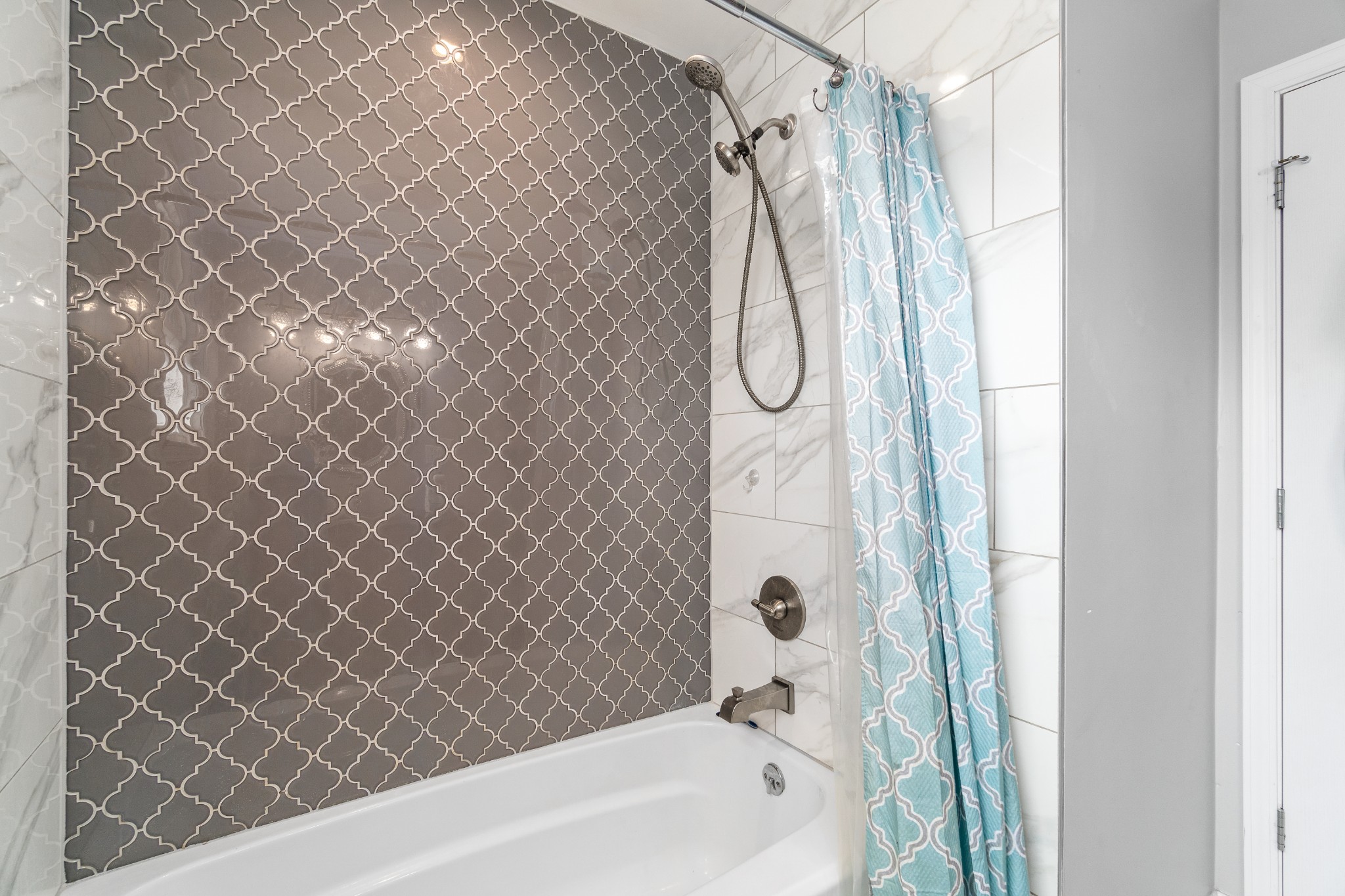 2158 Post Road Clarksville, TN 37043 - Photo 22 of 30 a bathroom with a bathtub and shower