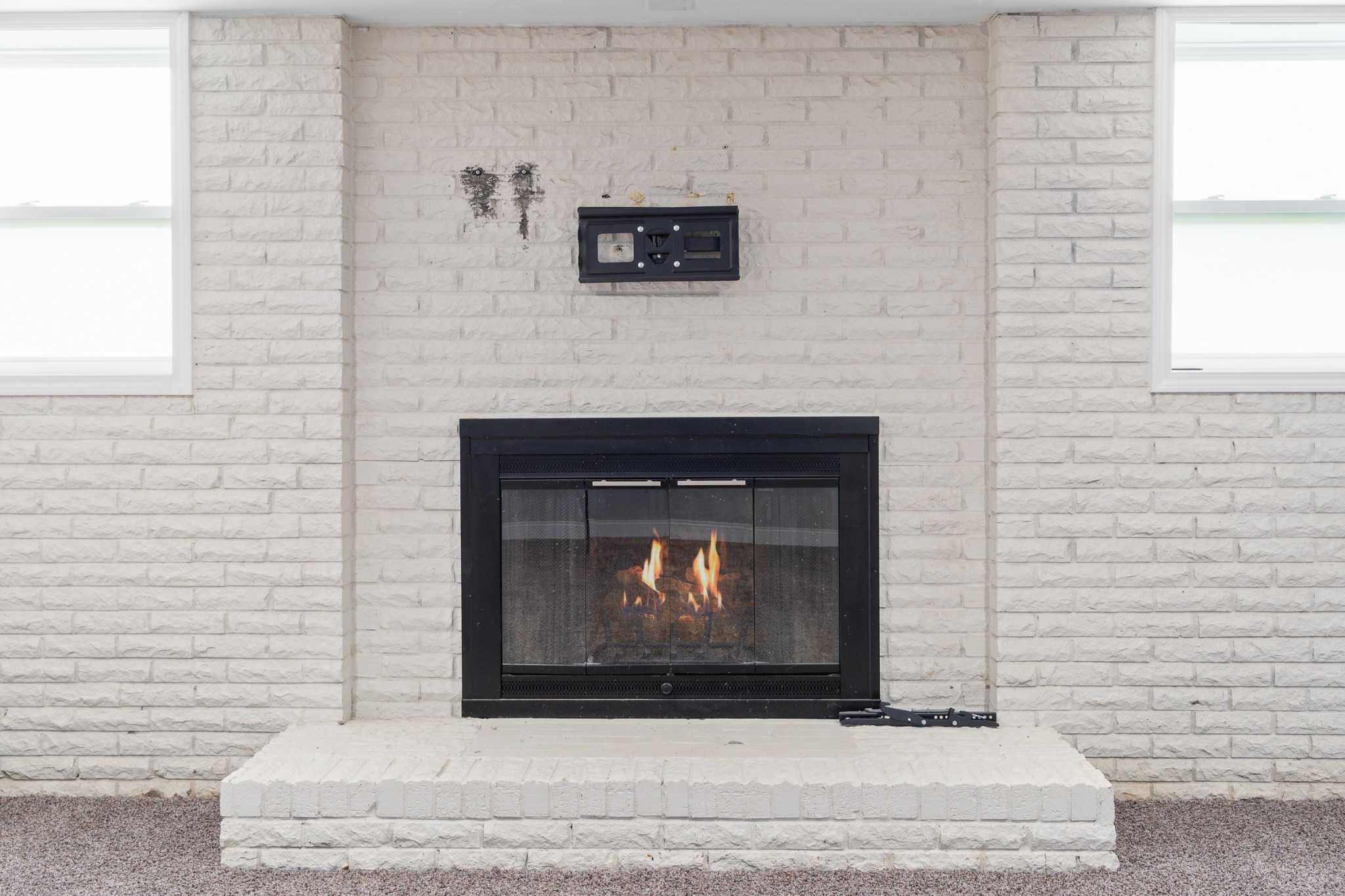 2158 Post Road Clarksville, TN 37043 - Photo 25 of 30 a living room with a fireplace