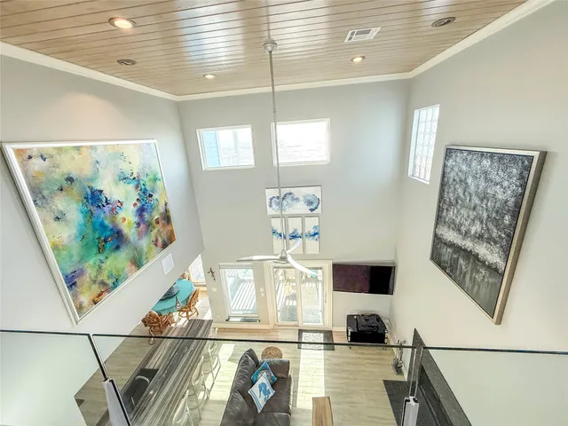 a view of a living room with furniture
