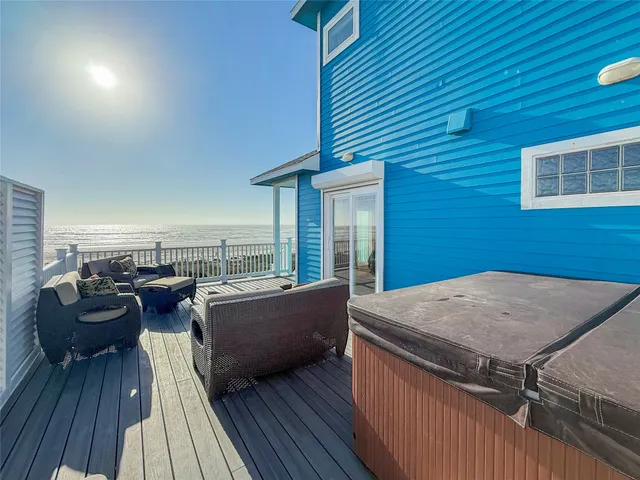 $1,245,000 | 115 A Mar Vista Court, Surfside Beach, TX 77541