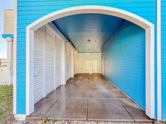 $1,245,000 | 115 A Mar Vista Court, Surfside Beach, TX 77541