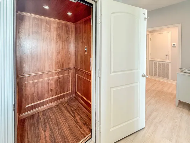 $1,245,000 | 115 A Mar Vista Court, Surfside Beach, TX 77541