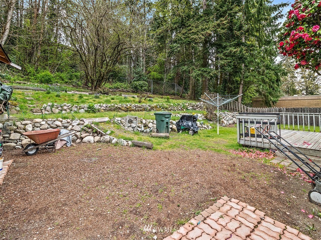 14926 Southeast Allen Road Bellevue, WA 98006 - Photo 19 of 22