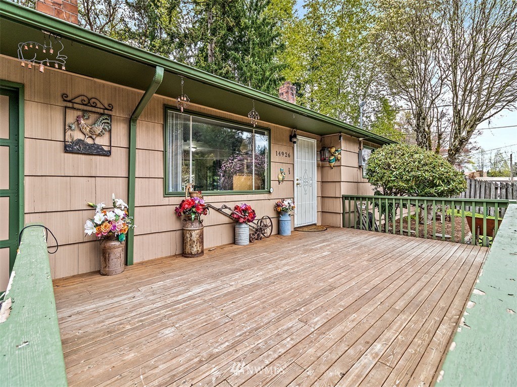 14926 Southeast Allen Road Bellevue, WA 98006 - Photo 5 of 22