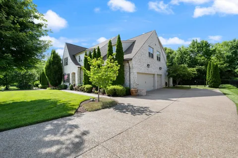 $1,499,900 | 4088 Kings Camp Pass, Arrington, TN 37014