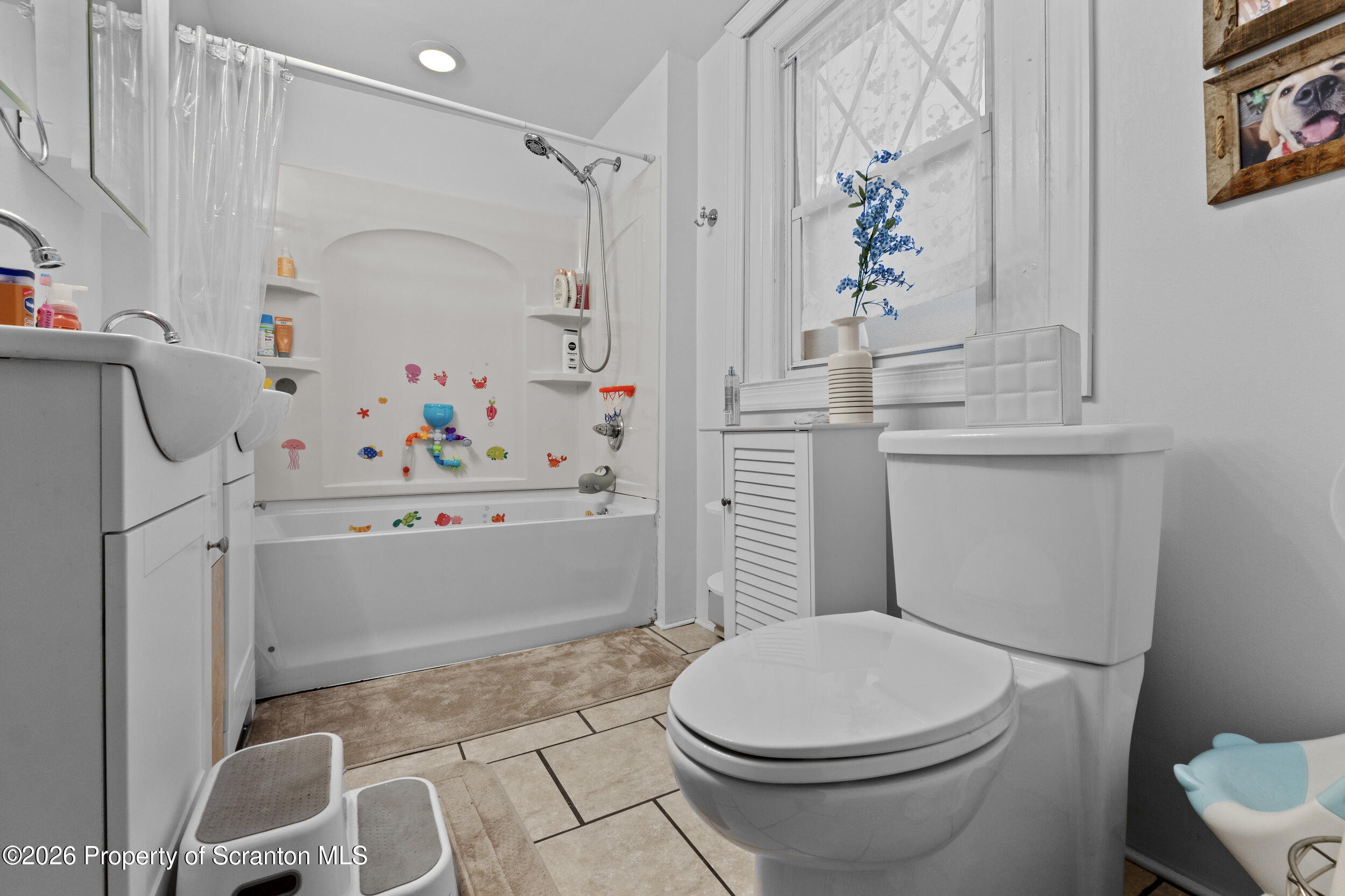 1020 Sunset Street Scranton, PA 18509 - Photo 39 of 46 Full Bathroom