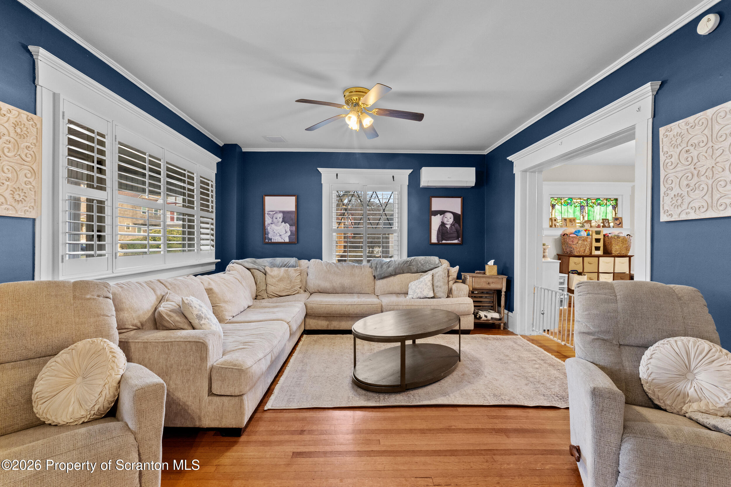 1020 Sunset Street Scranton, PA 18509 - Photo 5 of 46 Living Room