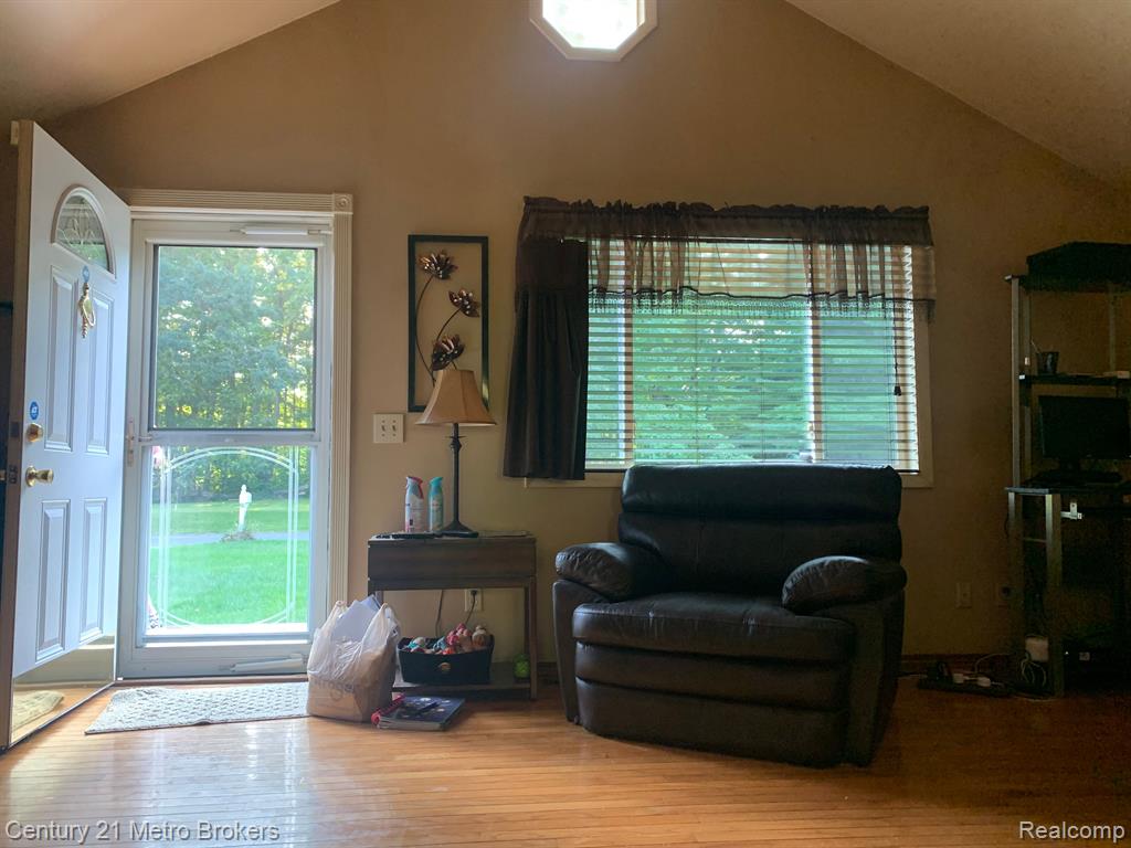 7145 Rook Road Bridgeport, MI 48722 - Photo 12 of 22