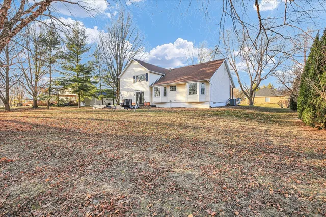 $390,000 | 880 Stevens Creek Lane, Forsyth, IL 62535