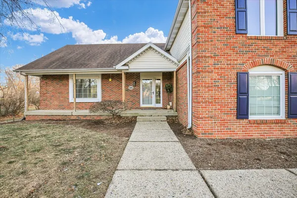 $379,000 | 880 Stevens Creek Lane, Forsyth, IL 62535