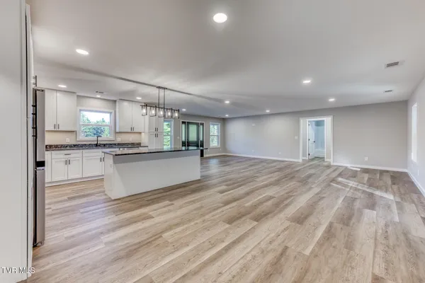$499,000 | 1105 Laurelwood Lane, Mountain City, TN 37683