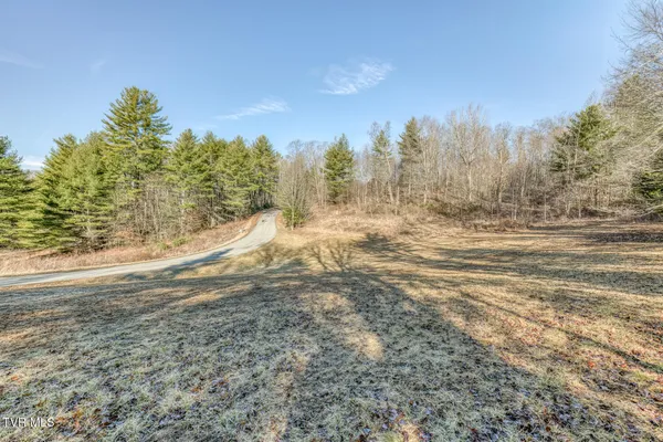 $499,000 | 1105 Laurelwood Lane, Mountain City, TN 37683