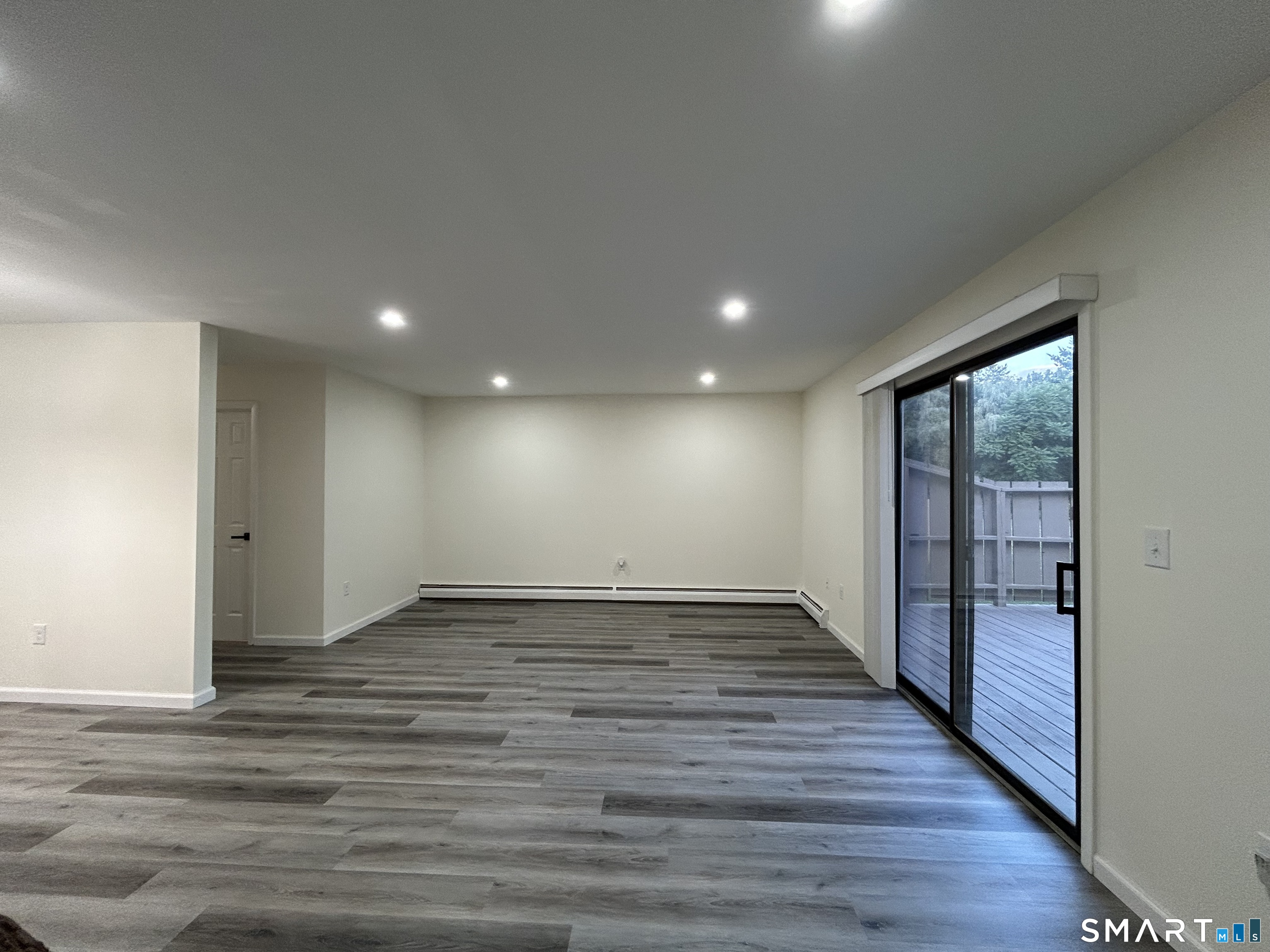 38 Sutton Place, Unit 38 Bloomfield, CT 06002 - Photo 13 of 39