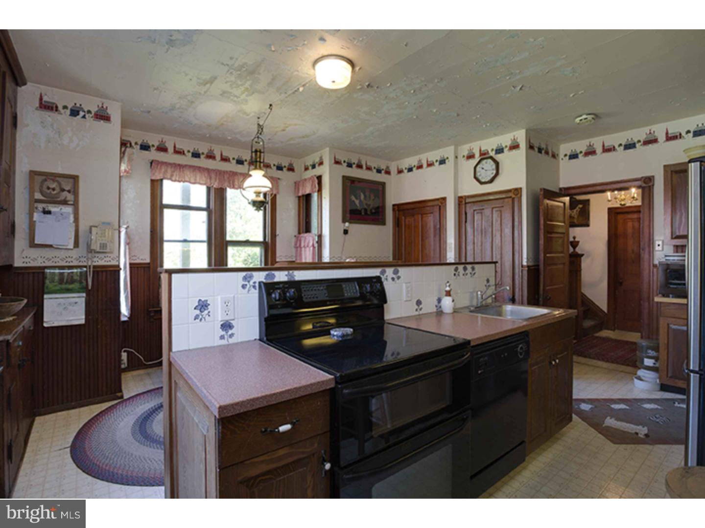 4948 Durham Road Pipersville, PA 18947 - Photo 7 of 25