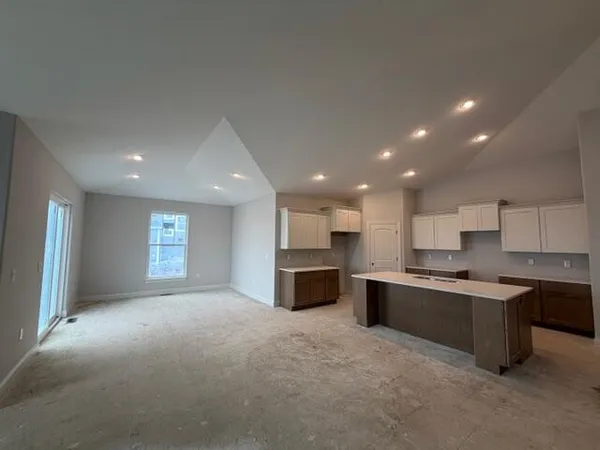 $759,990 | 9800 North Migratory Court, Mequon, WI 53097