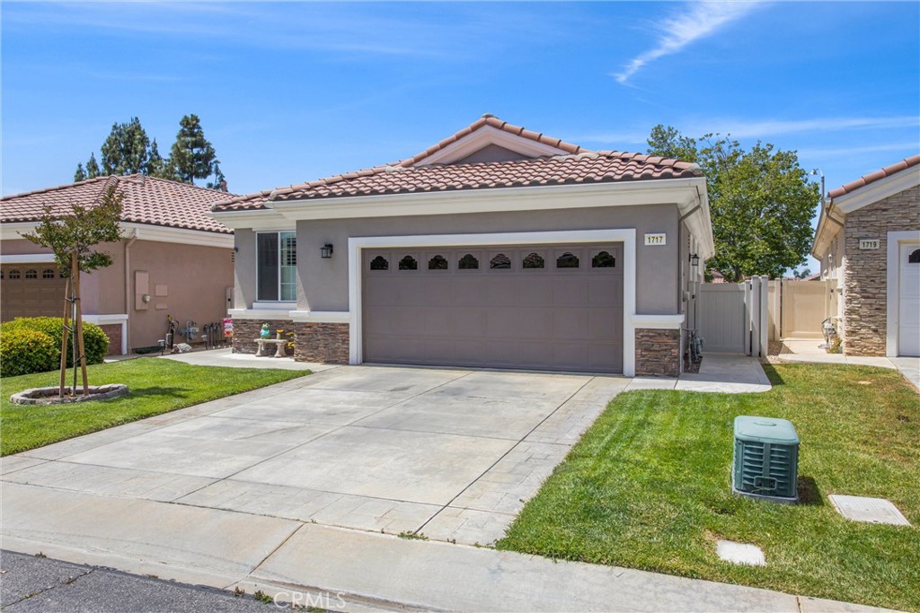 1717 Scottsdale Road Beaumont, CA 92223 - Photo 4 of 38