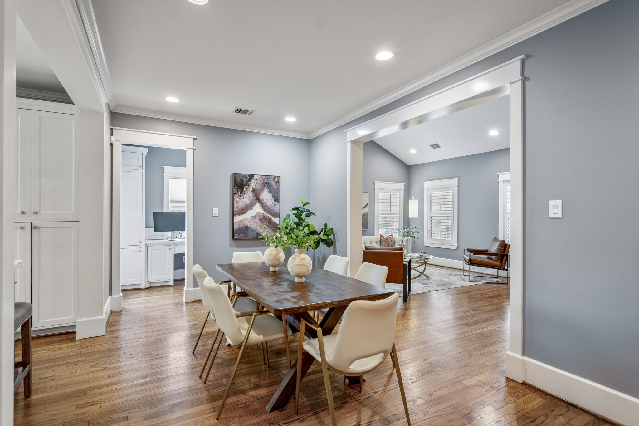 823 East 27th Street Houston, TX 77009 - Photo 3 of 49 a dining room with furniture and wooden floor