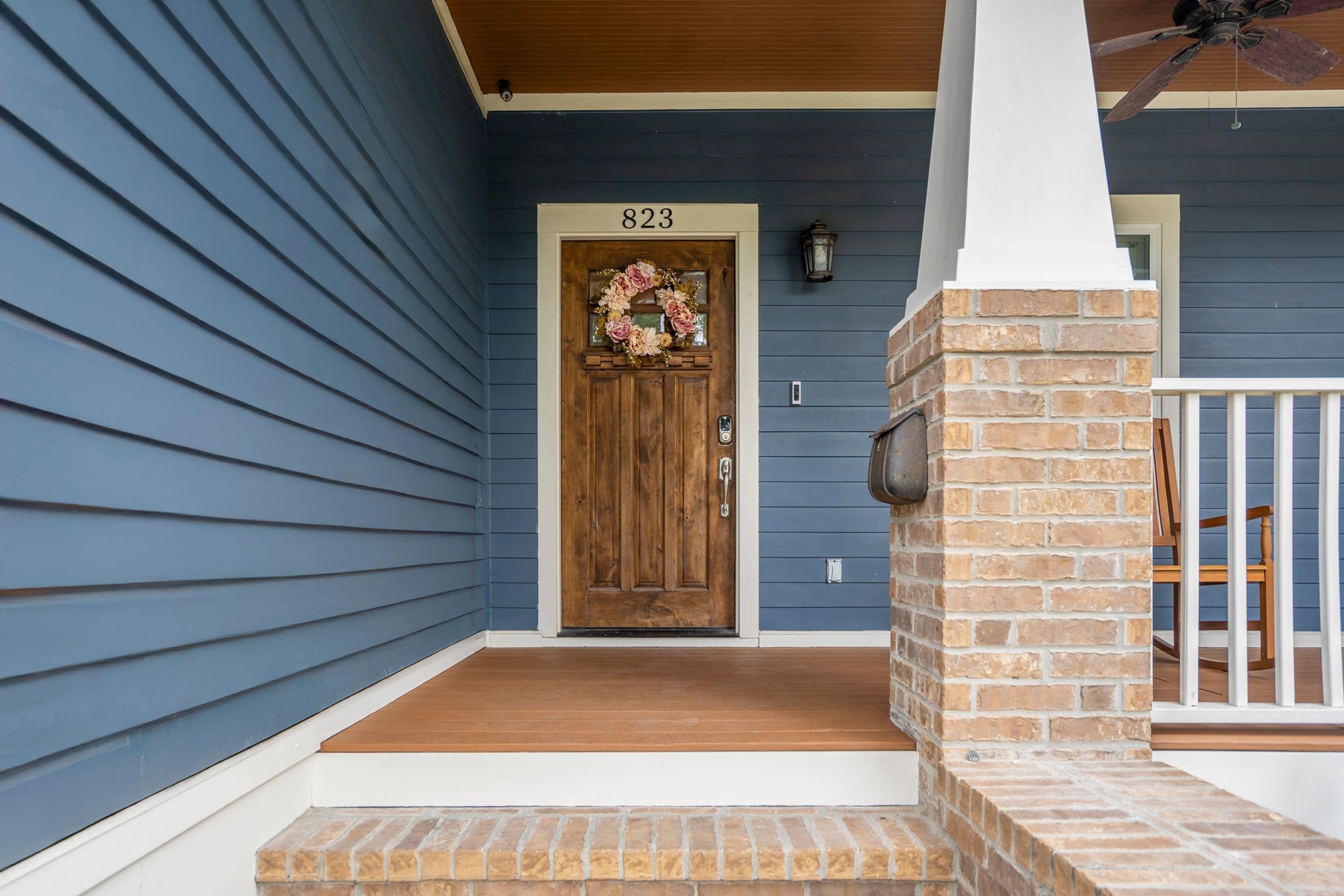 823 East 27th Street Houston, TX 77009 - Photo 10 of 49 a view of entrance door of the house