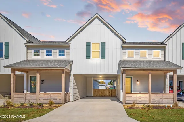 $1,950 | 119 Mayberry Grv Street, Youngsville, LA 70592