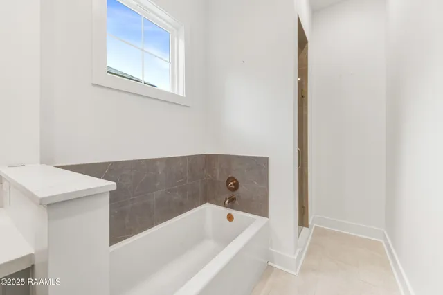 $1,950 | 119 Mayberry Grv Street, Youngsville, LA 70592