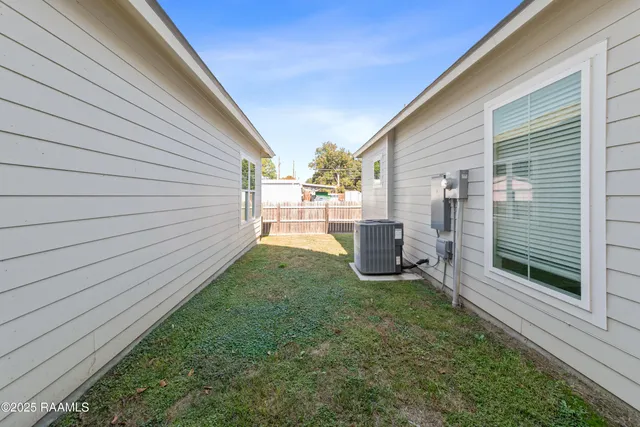 $1,950 | 119 Mayberry Grv Street, Youngsville, LA 70592