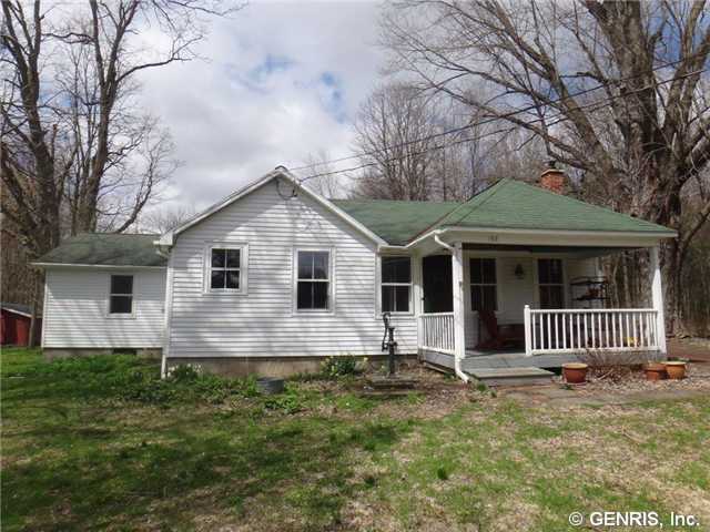 152 Yellow Mills Road Farmington, NY 14522 - Photo 1 of 1 Exterior Front