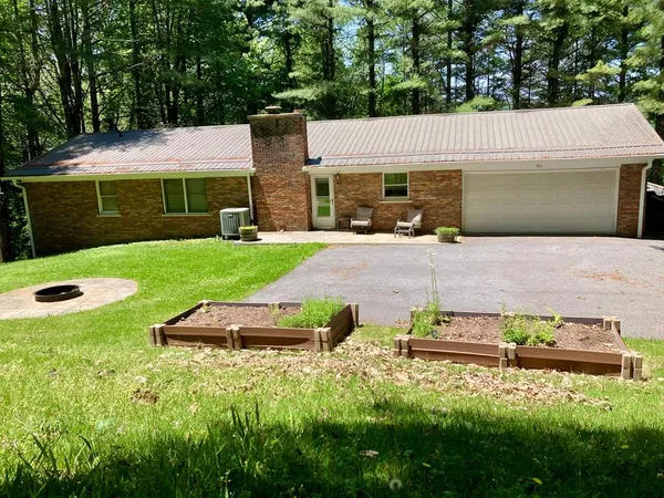 $300,000 | 160 Cherry Street, Daniels, WV 25832