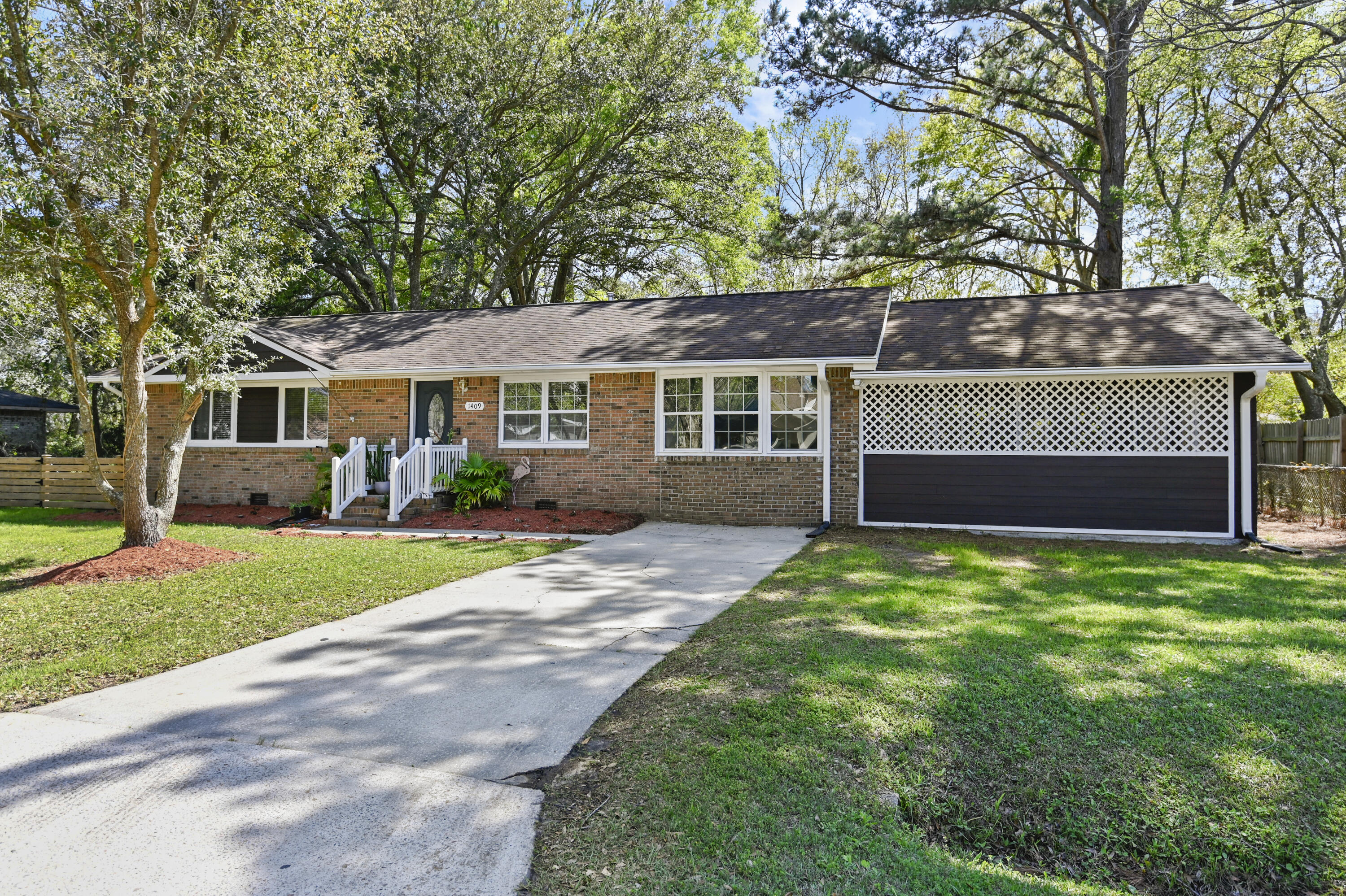 1409 Rainbow Road Charleston, SC 29412 - Photo 1 of 26 _DSC1430
