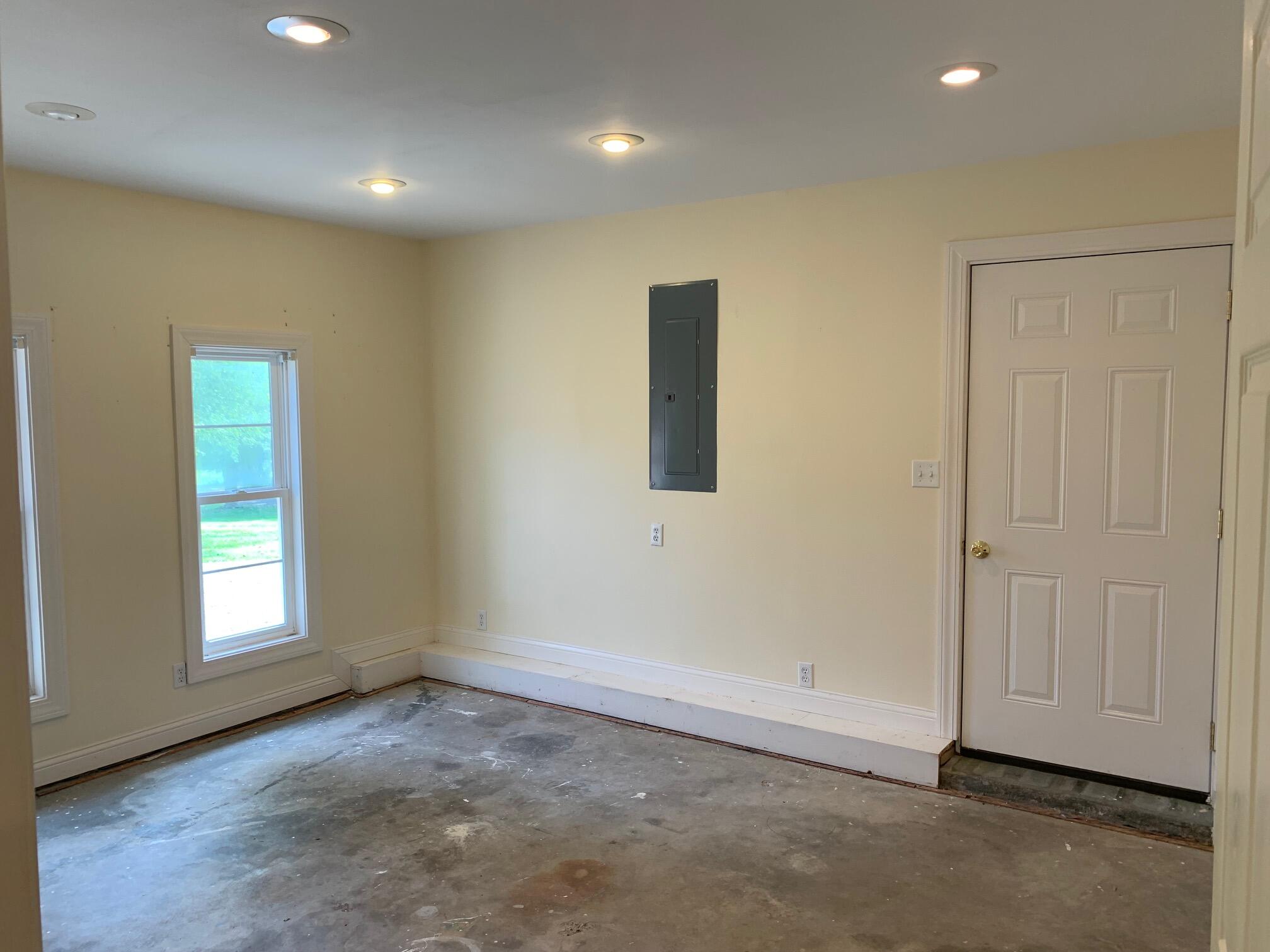 795 Waterworks Road Danville, KY 40422 - Photo 31 of 33 795 Waterworks rear bedroom or bonus