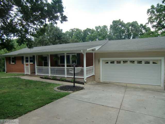6626 Alley Road Summerfield, NC 27358 - Photo 1 of 10 Exterior Front.