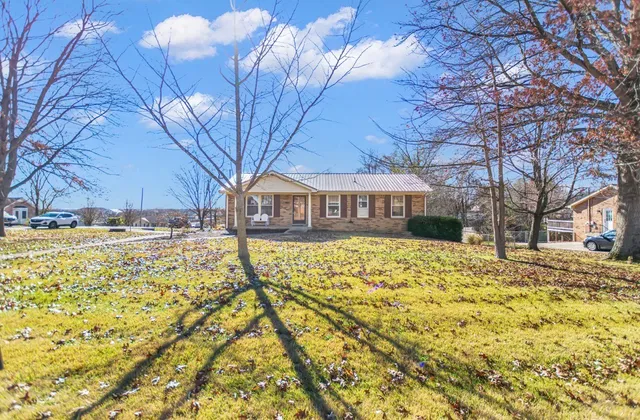 $1,900 | 284 Stephanie Drive, Clarksville, TN 37042