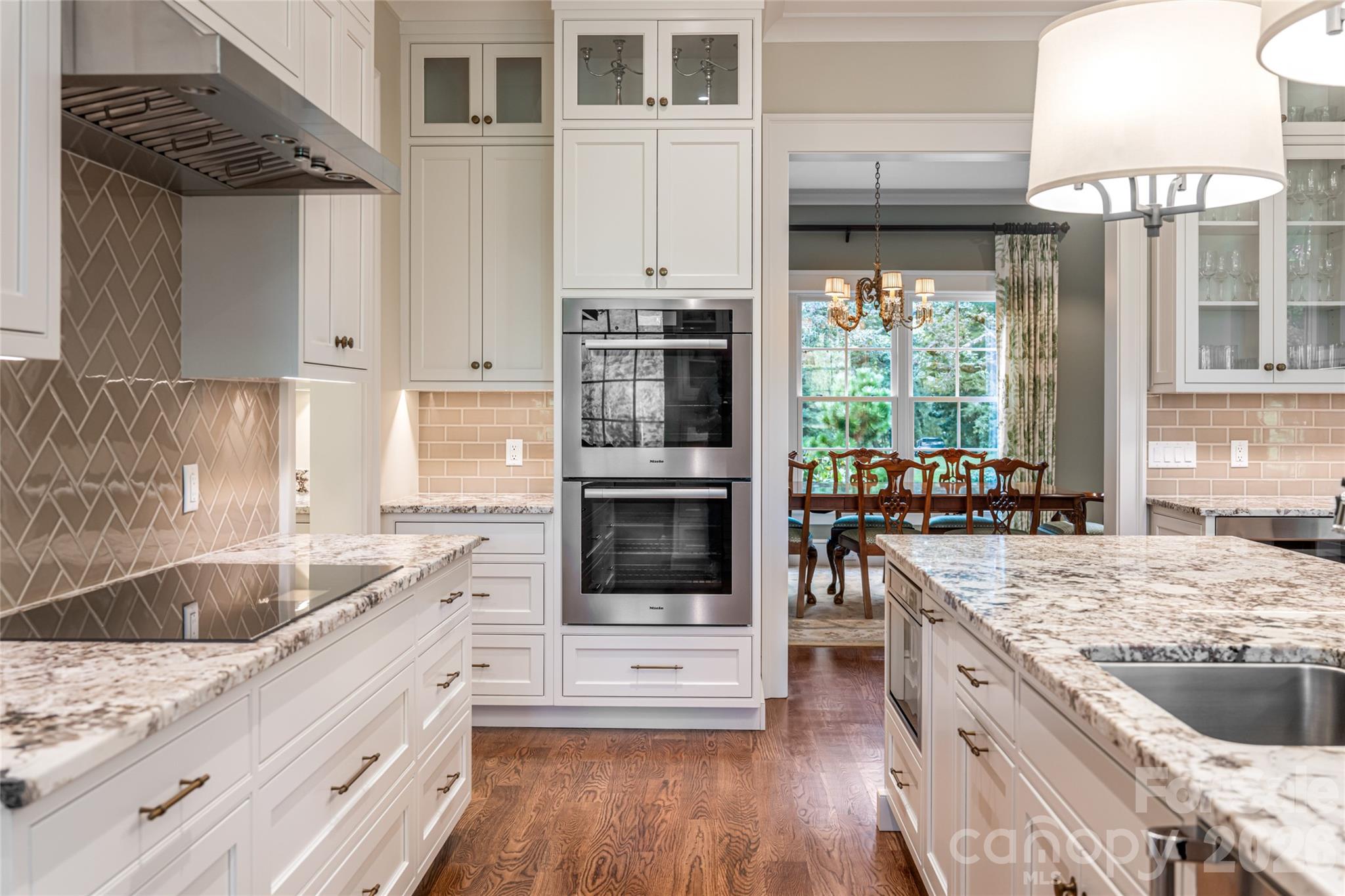 402 Vanderbilt Road Asheville, NC 28803 - Photo 15 of 48