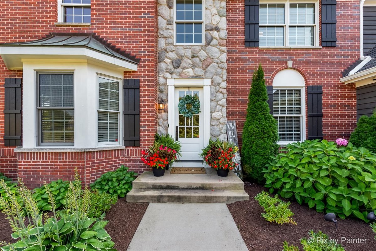 36W575 Bristol Road St. Charles, IL 60175 - Photo 6 of 58