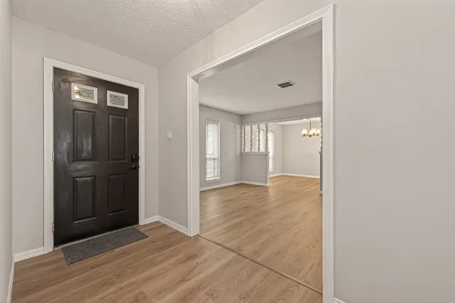 $2,700 | 13418 Paradise Valley Drive, Houston, TX 77069