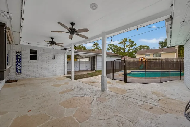 $2,700 | 13418 Paradise Valley Drive, Houston, TX 77069