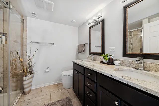 $475,000 | 7704 Knotty Pine Court, Woodridge, IL 60517