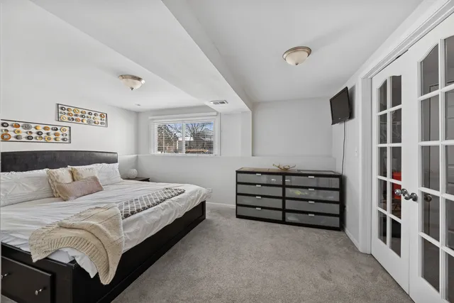 $475,000 | 7704 Knotty Pine Court, Woodridge, IL 60517