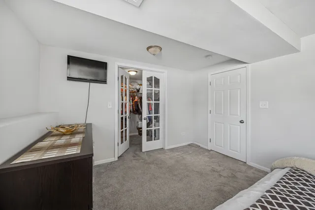 $475,000 | 7704 Knotty Pine Court, Woodridge, IL 60517