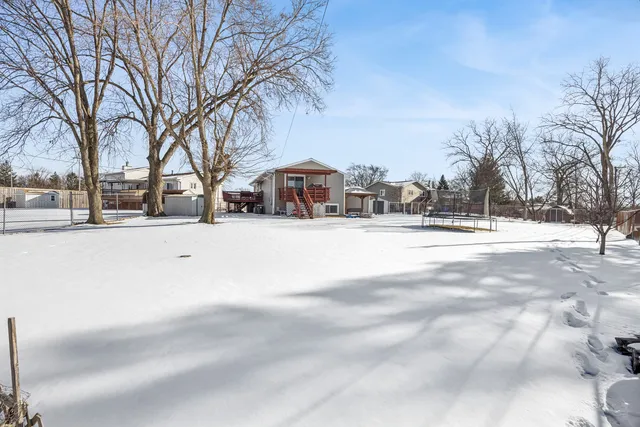 $475,000 | 7704 Knotty Pine Court, Woodridge, IL 60517