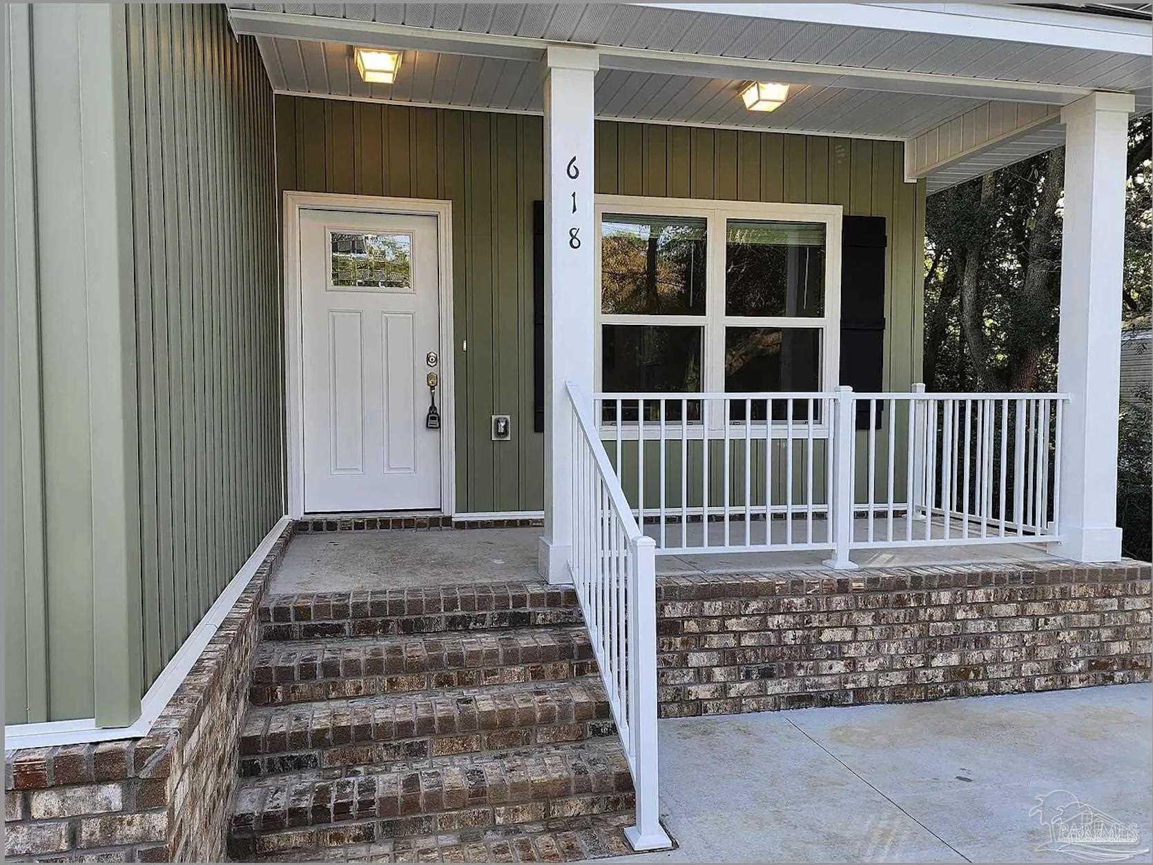 618 Rentz Avenue Pensacola, FL 32507 - Photo 2 of 20