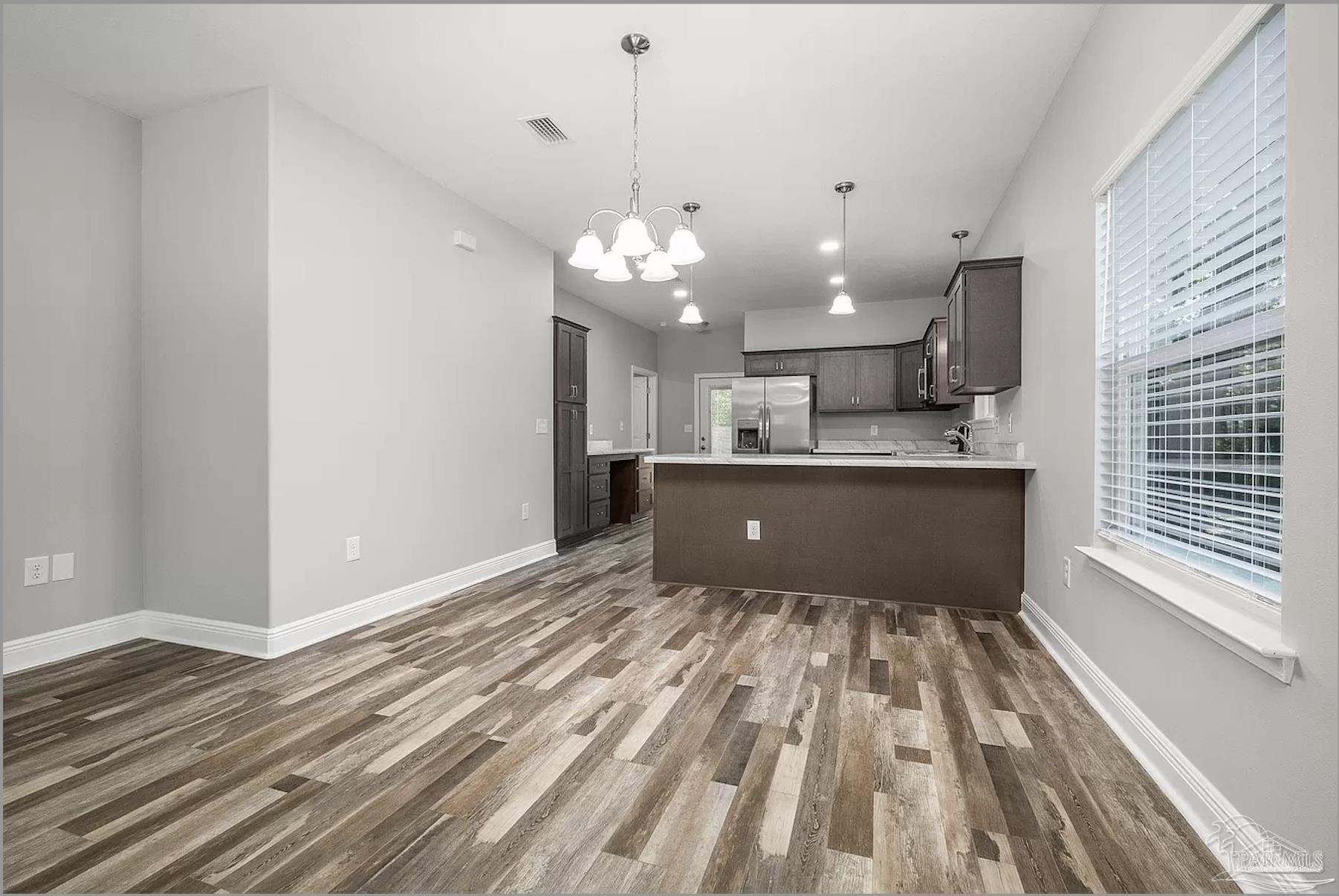 618 Rentz Avenue Pensacola, FL 32507 - Photo 3 of 20