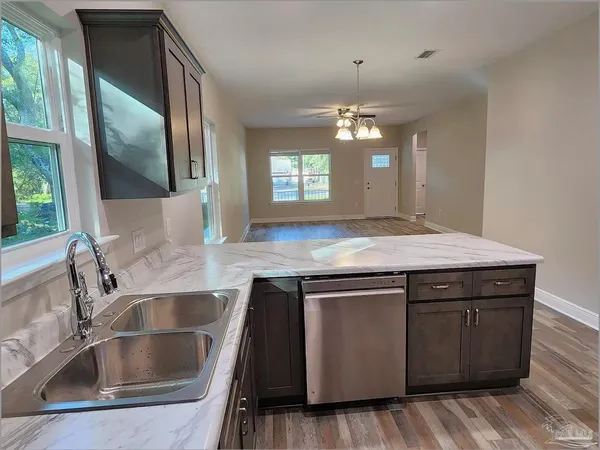 $1,800 | 618 Rentz Avenue, Pensacola, FL 32507