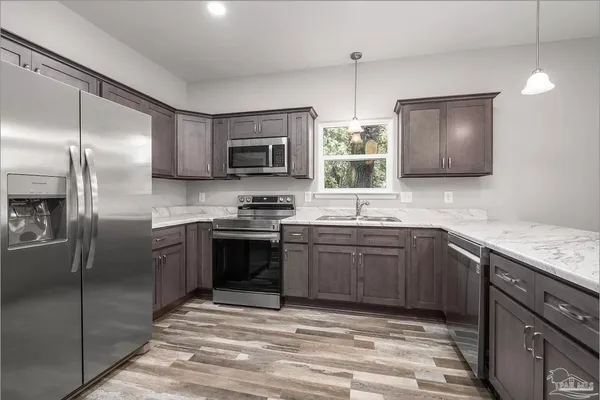 $1,800 | 618 Rentz Avenue, Pensacola, FL 32507