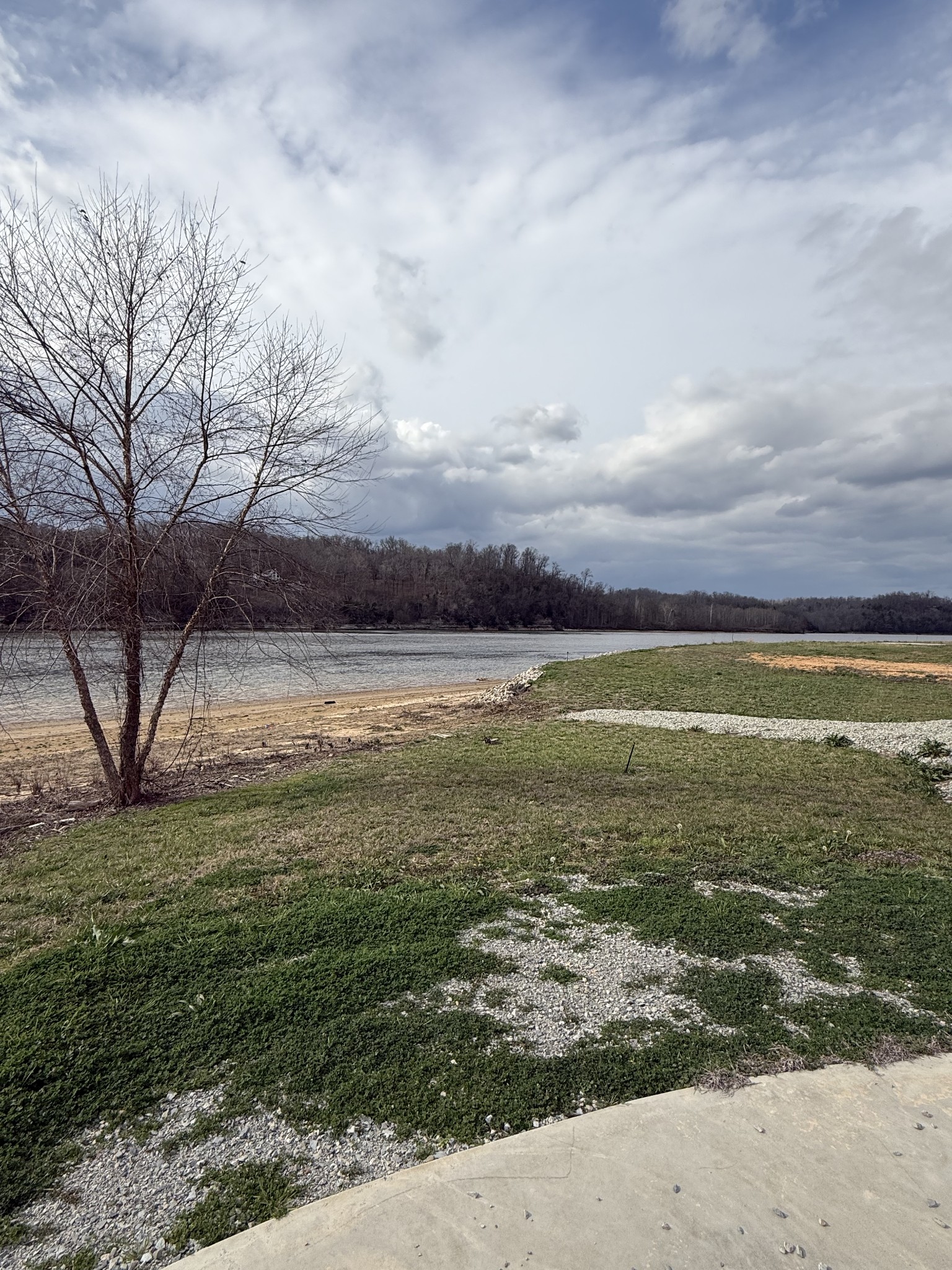 2133 Hardin Bottom River Road Clifton, TN 38425 - Photo 21 of 42 a view of a ocean with beach