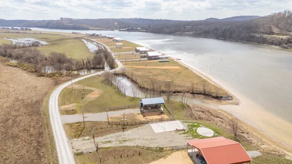 $92,500 | 2133 Hardin Bottom River Road, Clifton, TN 38425