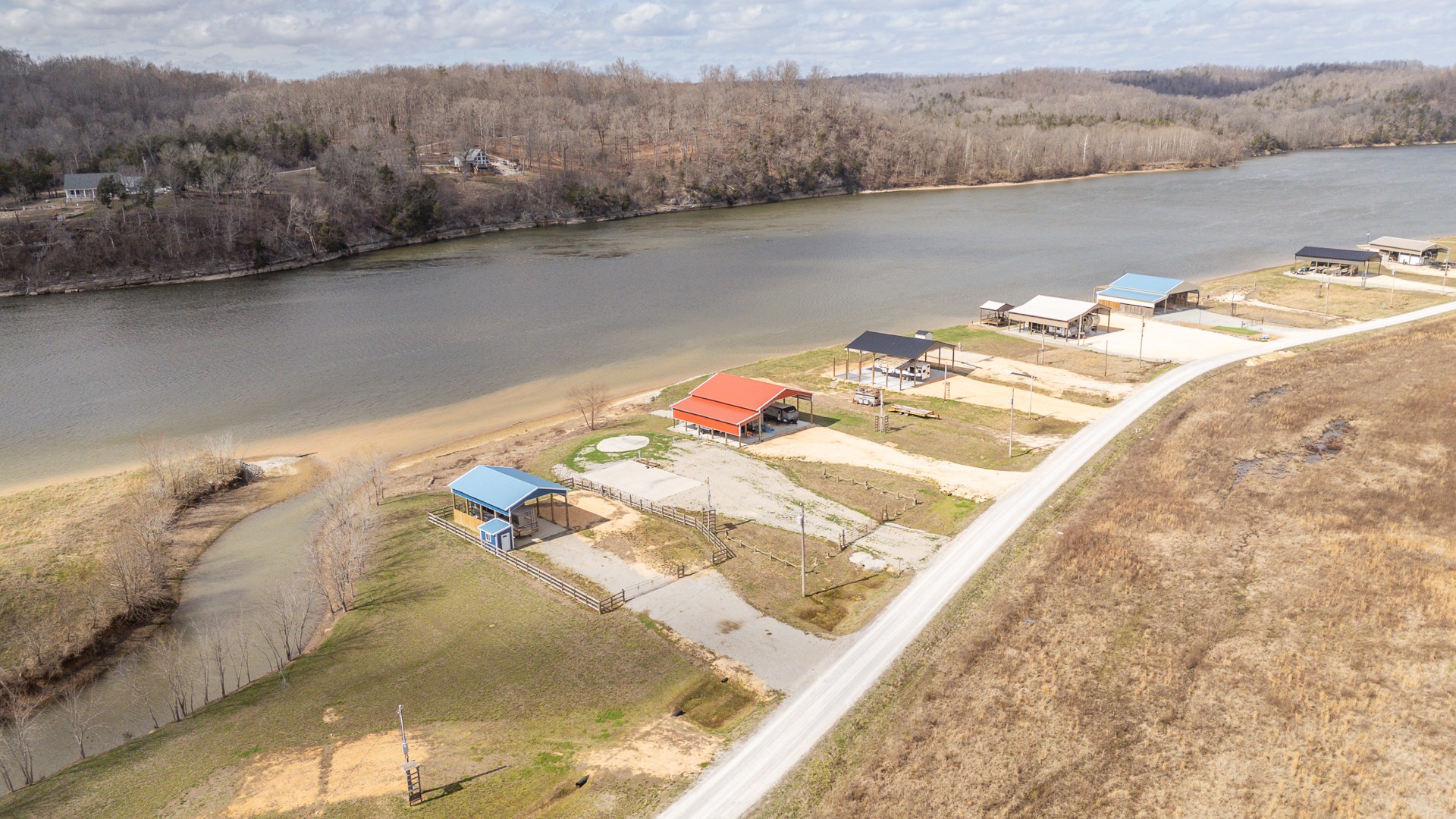 2133 Hardin Bottom River Road Clifton, TN 38425 - Photo 42 of 42 a view of lake and mountain