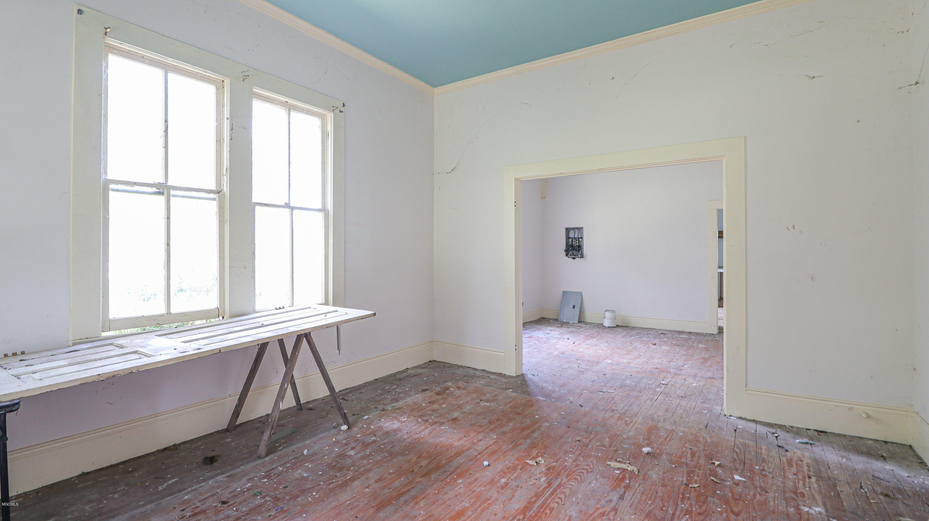 700 Tegarden Road Gulfport, MS 39507 - Photo 5 of 22 stXO0m7w