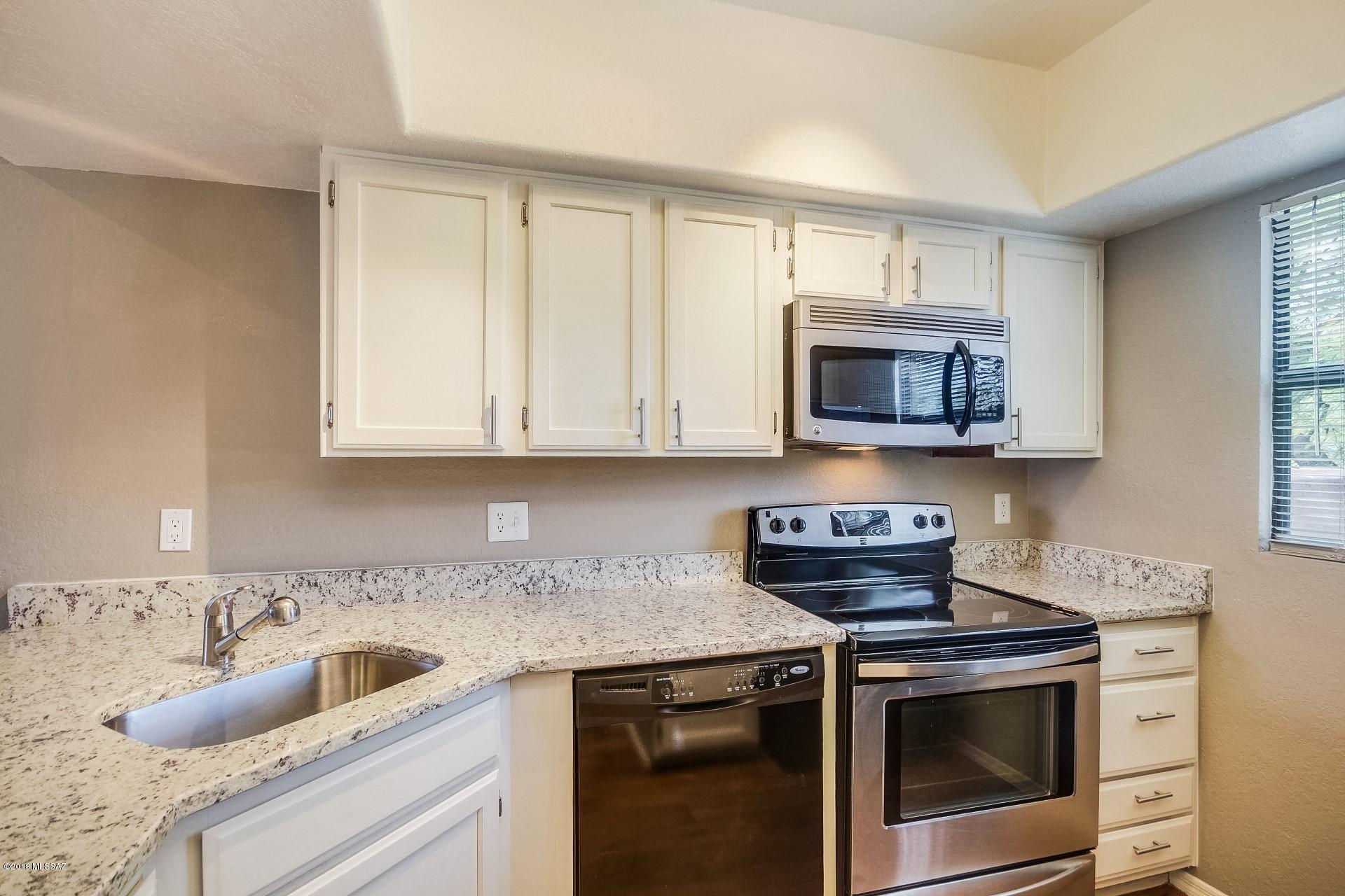 5800 North Kolb Road, Unit 9249 Tucson, AZ 85750 - Photo 4 of 27 Gallery Image 4
