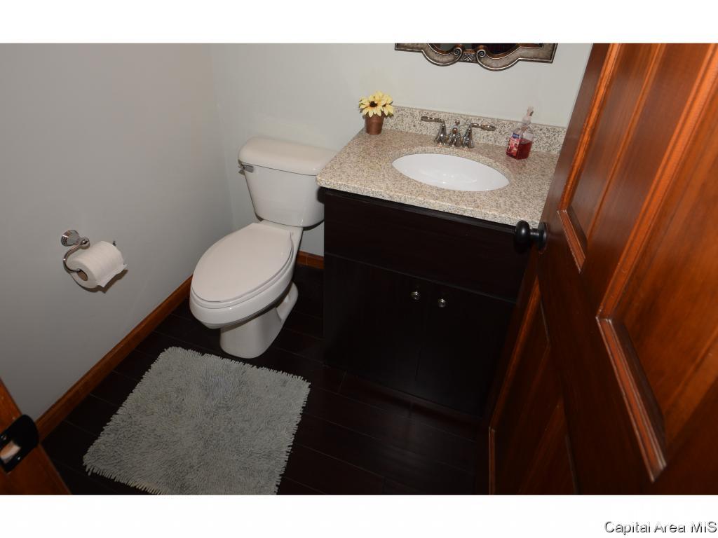 1095 Memory Lane Springfield, IL 62707 - Photo 32 of 36 Gallery Image 32