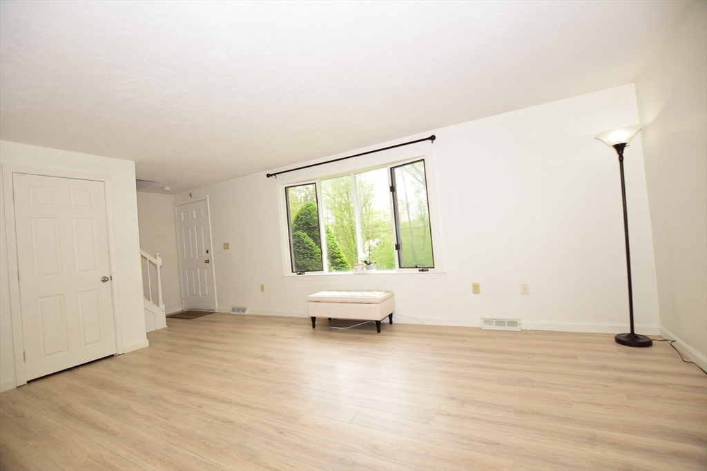 118 Ridge Road, Unit 118 Northborough, MA 01532 - Photo 14 of 33 Gallery Image 14